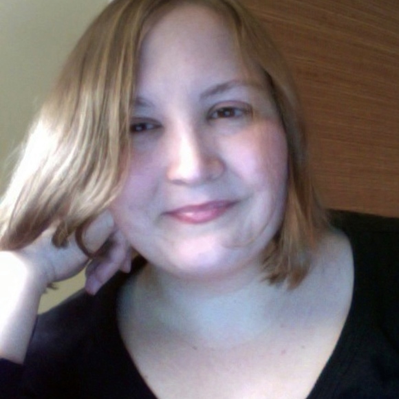 Meet your Posher, Jessica - Picture 1 of 1